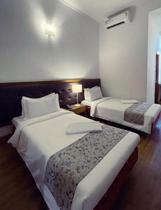 Hotel Tragopan Dimapur Bagian luar foto