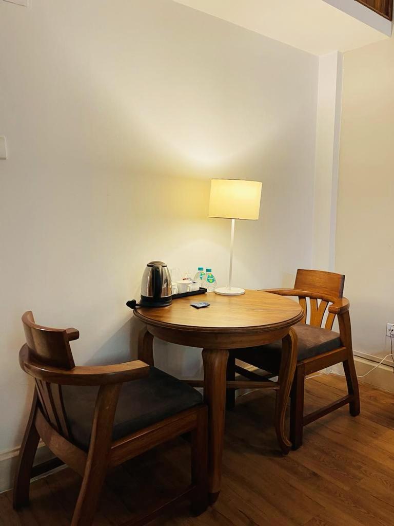 Hotel Tragopan Dimapur Bagian luar foto