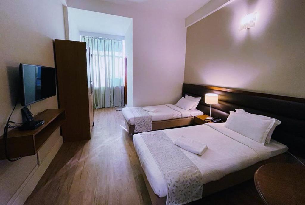 Hotel Tragopan Dimapur Bagian luar foto